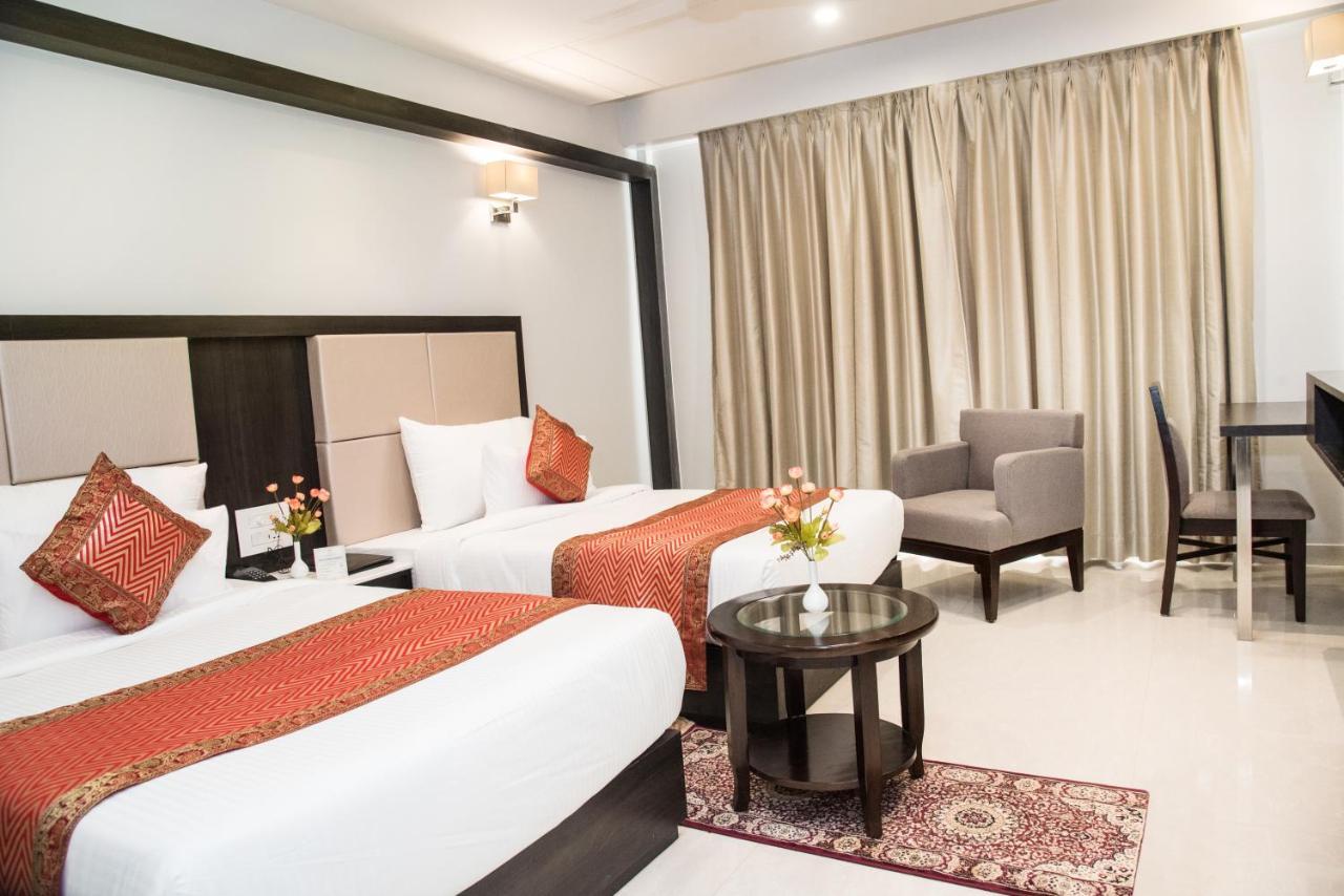 Hotel Platinum Shravasti Katra  Exterior foto